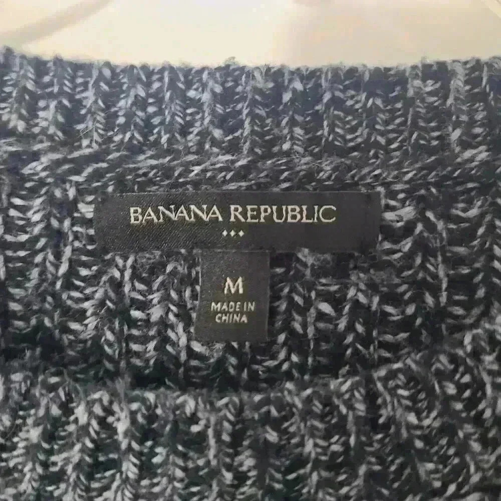 Banana Republic Classic Pullover Sweater Black Gray Heavy Warm Size M - Picture 4 of 5